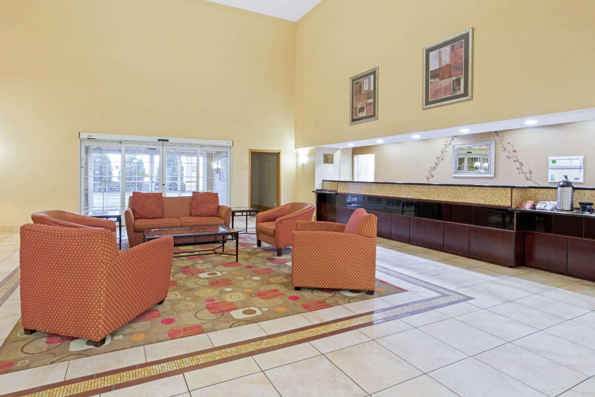 La Quinta By Wyndham Stillwater -University Area Exterior photo